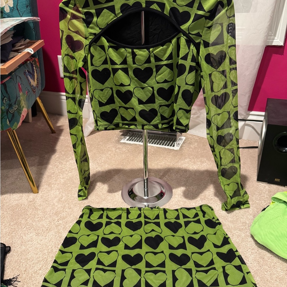 Green and Black Heart Patterned Top and Skirt Set